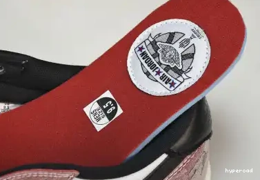 Hyperoad x OG Room Air 1 Trophy Jordan Low 0427